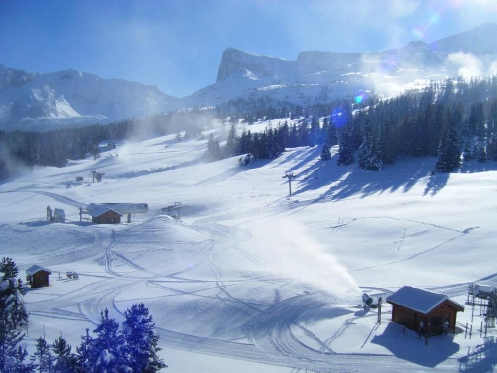 Studio Superdevoluy Dans Batiment Bois D'Aurouze Au Pied Des Pistes Saint-Étienne-en-Dévoluy エクステリア 写真
